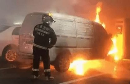 汽车自燃事故的频发与应对策略