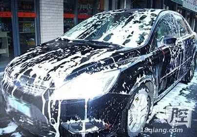 义乌汽车漆价格详解，如何在预算内挑选优质油漆？