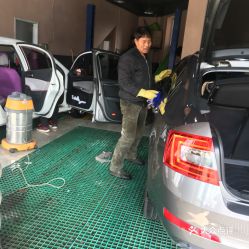 汽车美容大叔洗车价格详解