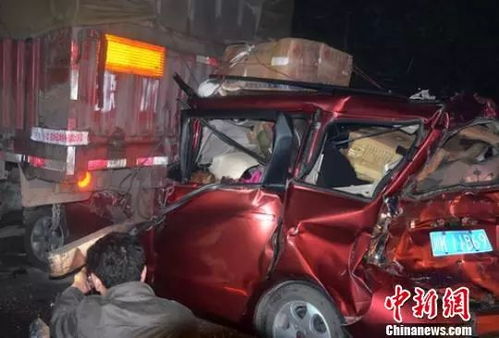 交通事故悲剧，重庆发生追尾事故致六人死亡一伤